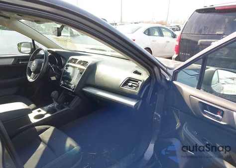 2019 Subaru Legacy 2.5I Premium z USA, uszkodzony, nr VIN 4S3BNAF67K3004530